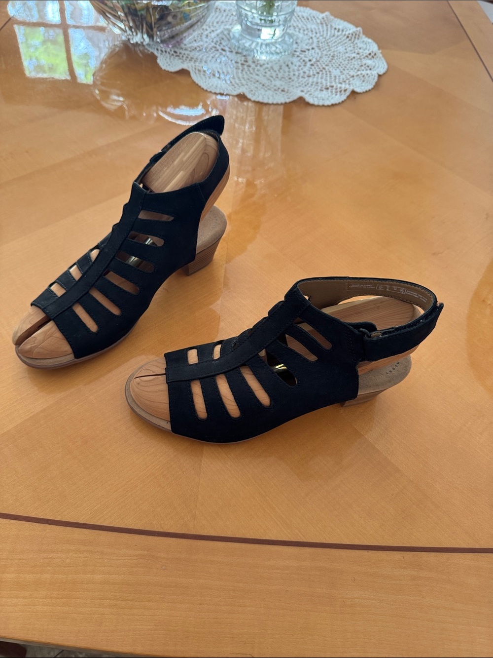 Clarks Black Suede Cutout Slingback Heels size 9